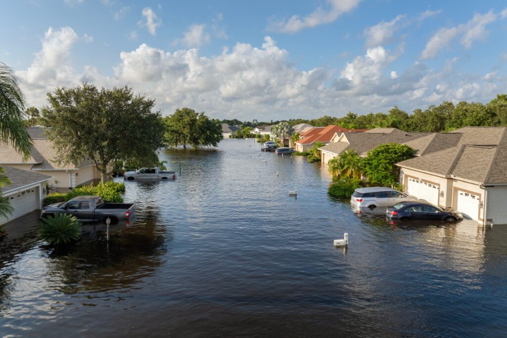 How to Dry Out a flooded house